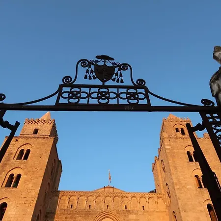 Fabiene Familyholidays Deluxe Апартаменти *