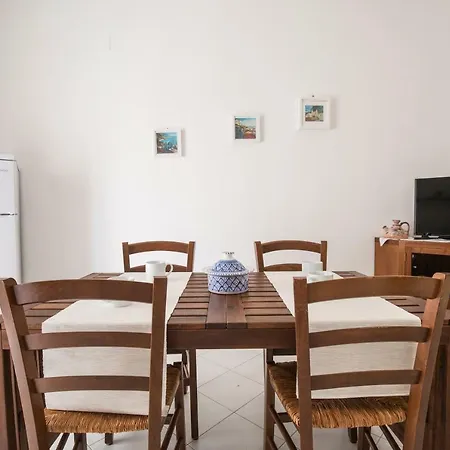 Fabiene Familyholidays Deluxe Apartment Cefalu