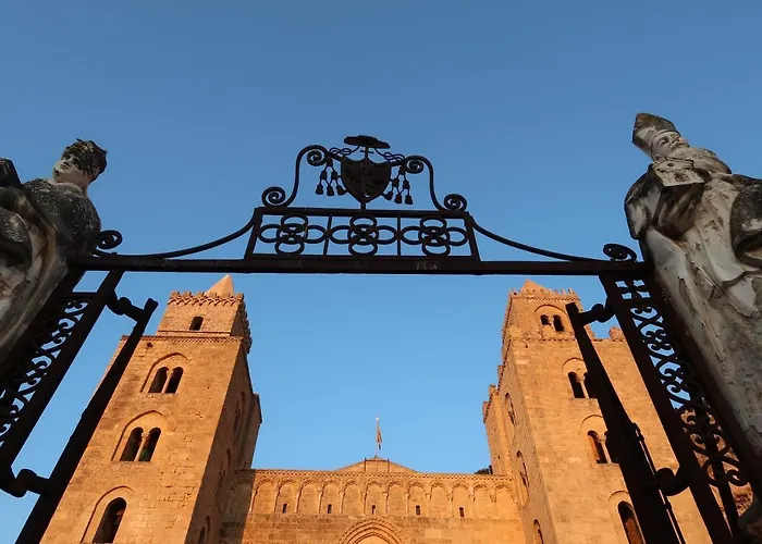 Fabiene Familyholidays Deluxe Апартаменти *