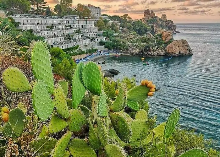 Апартаменти Fabiene Familyholidays Deluxe Чефалу