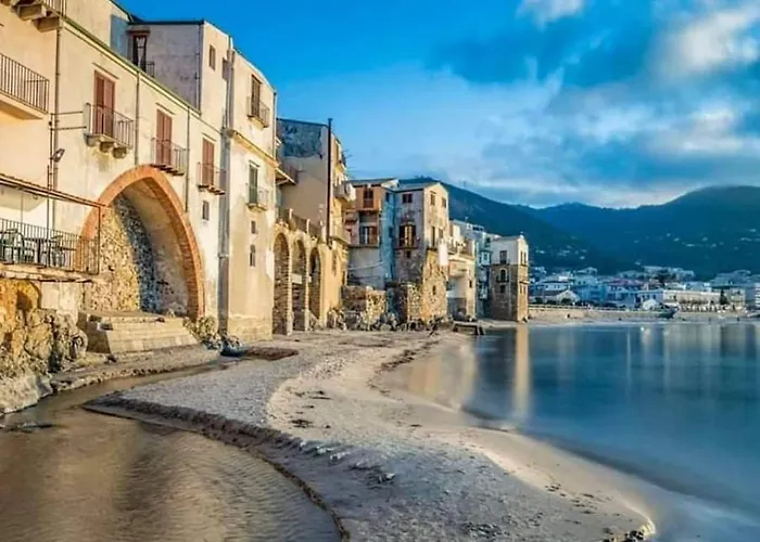 Апартаменти Fabiene Familyholidays Deluxe Чефалу